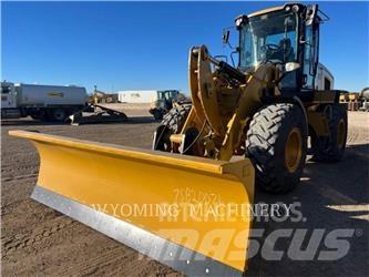 CAT 930M Gumikerekes homlokrakodók