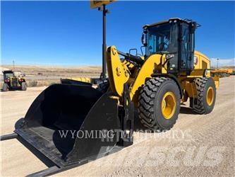 CAT 930M Gumikerekes homlokrakodók