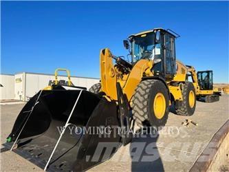 CAT 930M Gumikerekes homlokrakodók