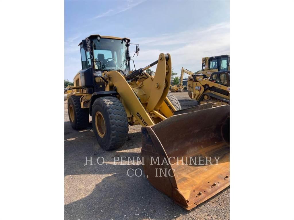 CAT 930M Gumikerekes homlokrakodók