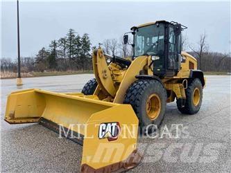 CAT 930M Gumikerekes homlokrakodók
