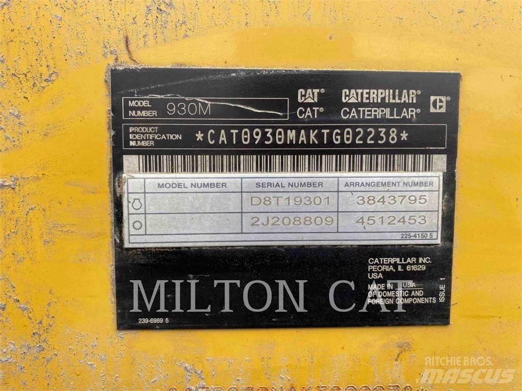 CAT 930M Gumikerekes homlokrakodók
