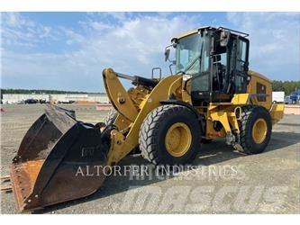 CAT 930M Gumikerekes homlokrakodók