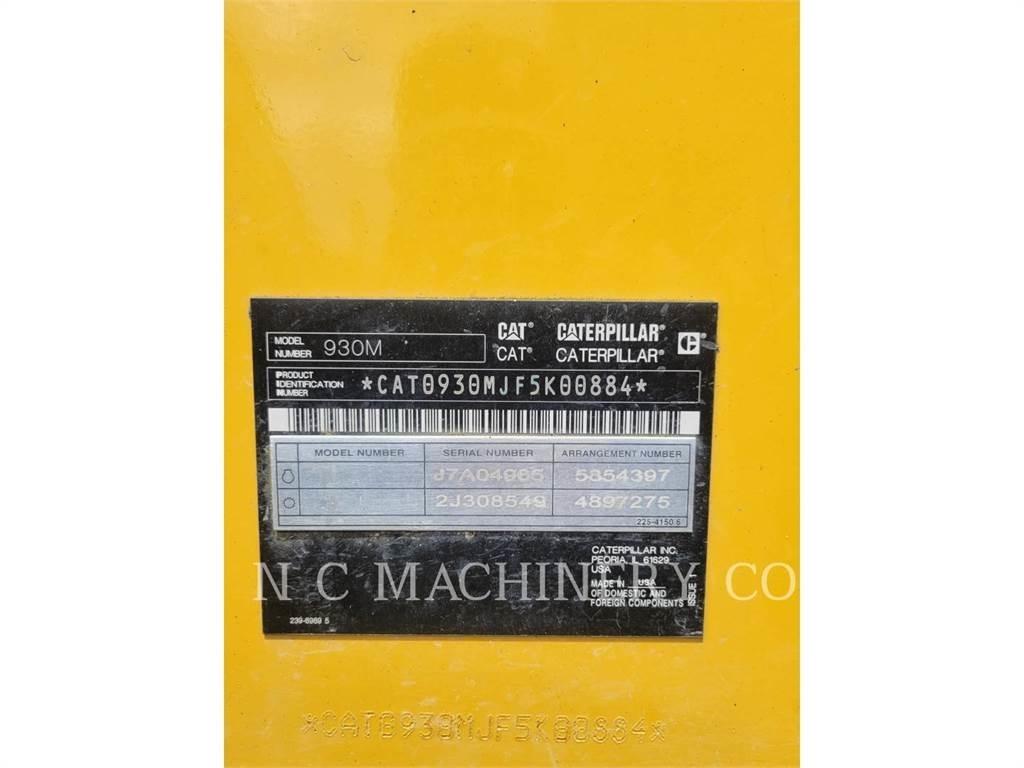 CAT 930M Gumikerekes homlokrakodók