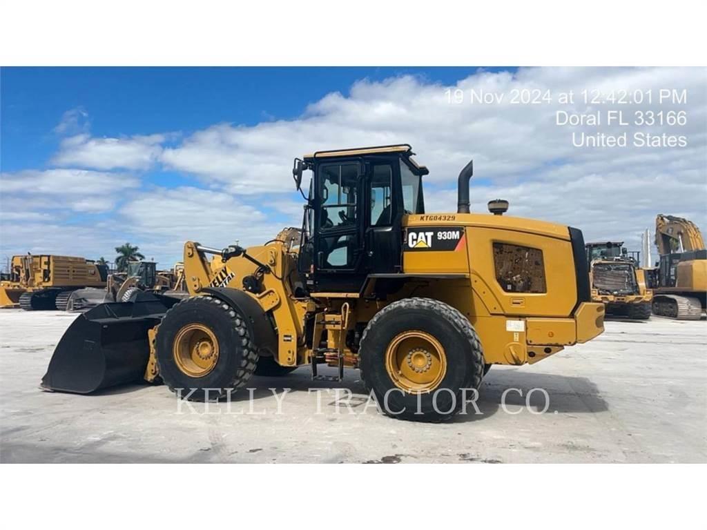 CAT 930M Gumikerekes homlokrakodók