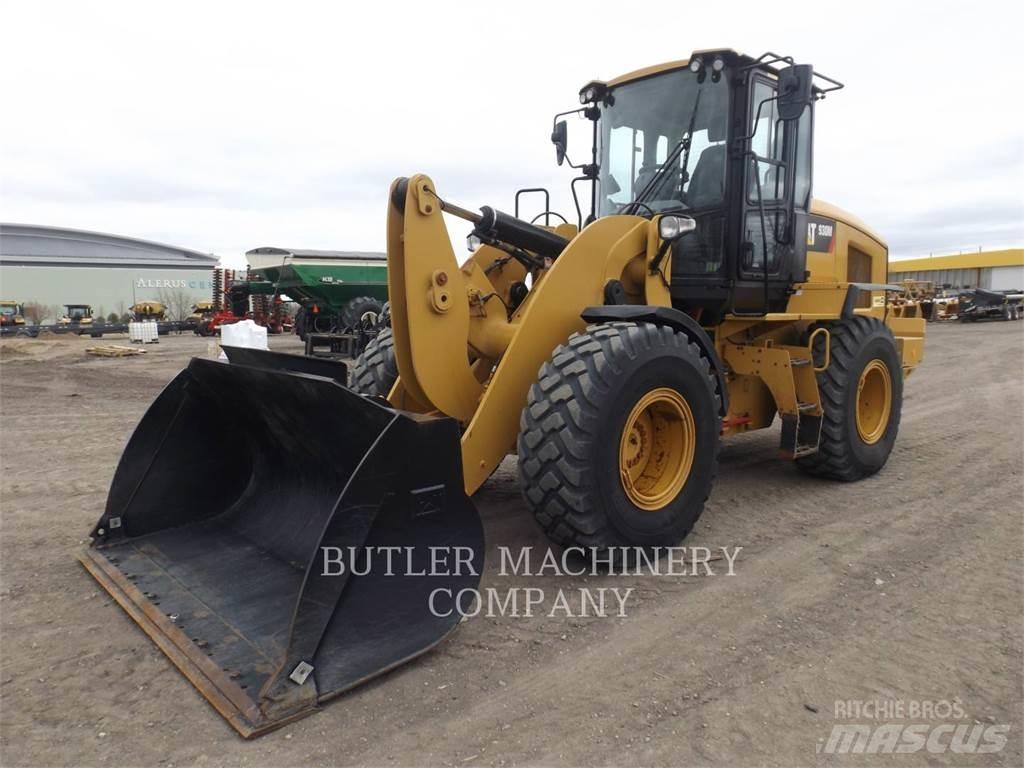 CAT 930M Gumikerekes homlokrakodók