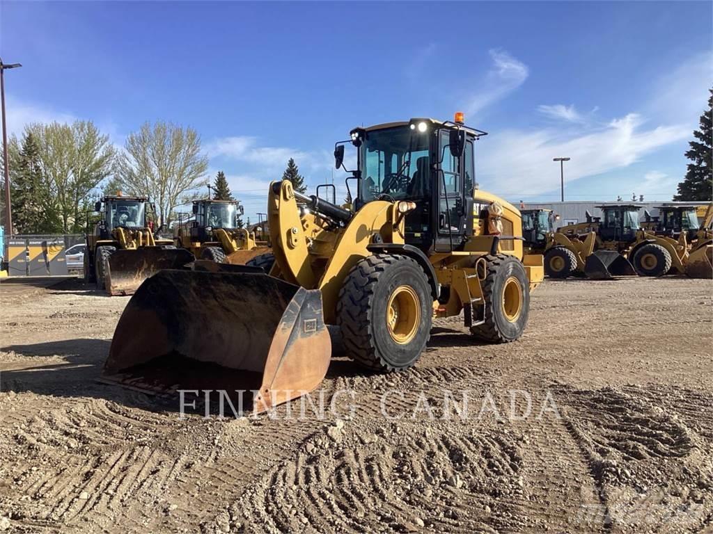CAT 930M Gumikerekes homlokrakodók