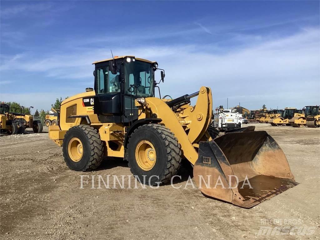 CAT 930M Gumikerekes homlokrakodók