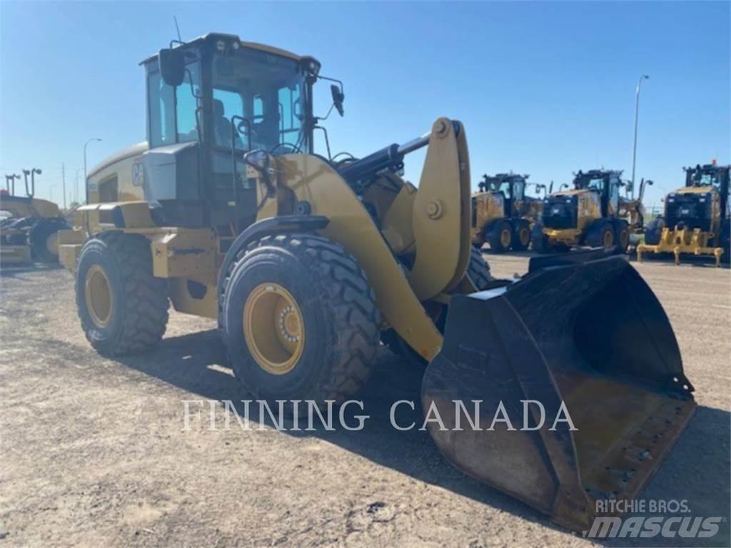 CAT 930M Gumikerekes homlokrakodók
