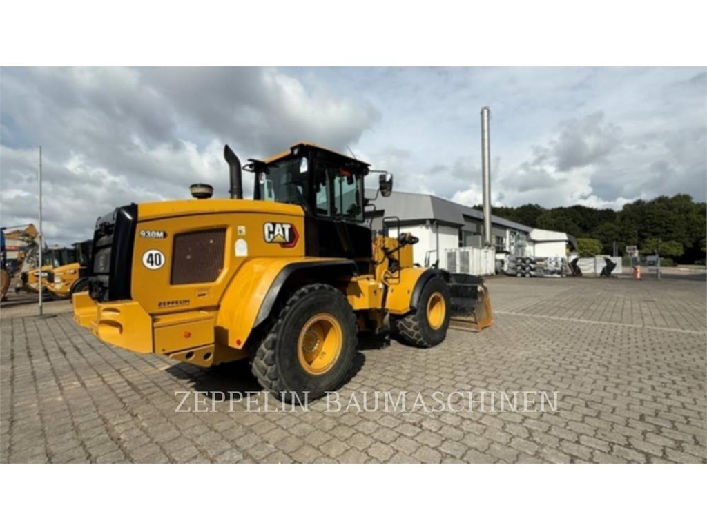 CAT 930M Gumikerekes homlokrakodók