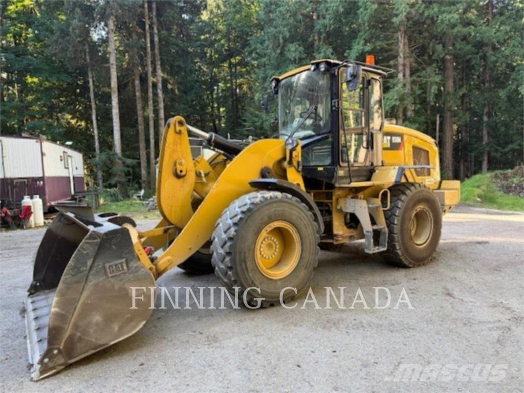CAT 930M Gumikerekes homlokrakodók