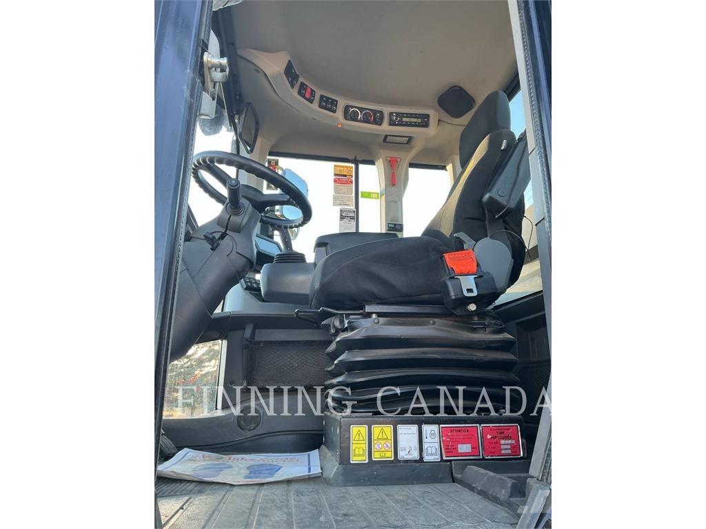 CAT 930M Gumikerekes homlokrakodók