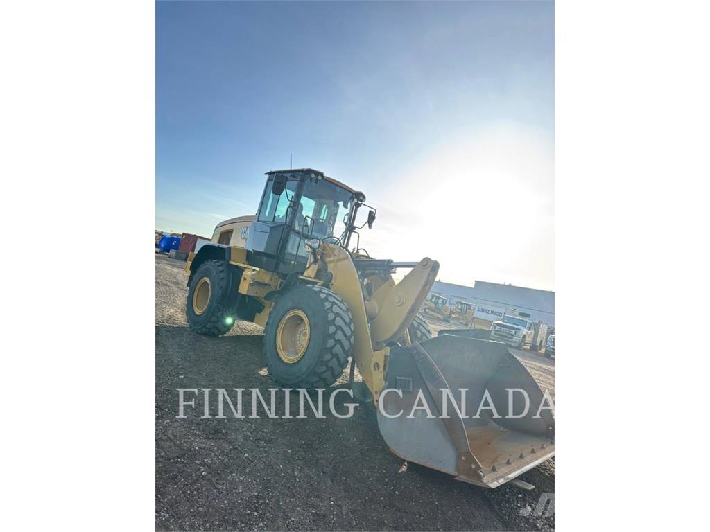 CAT 930M Gumikerekes homlokrakodók