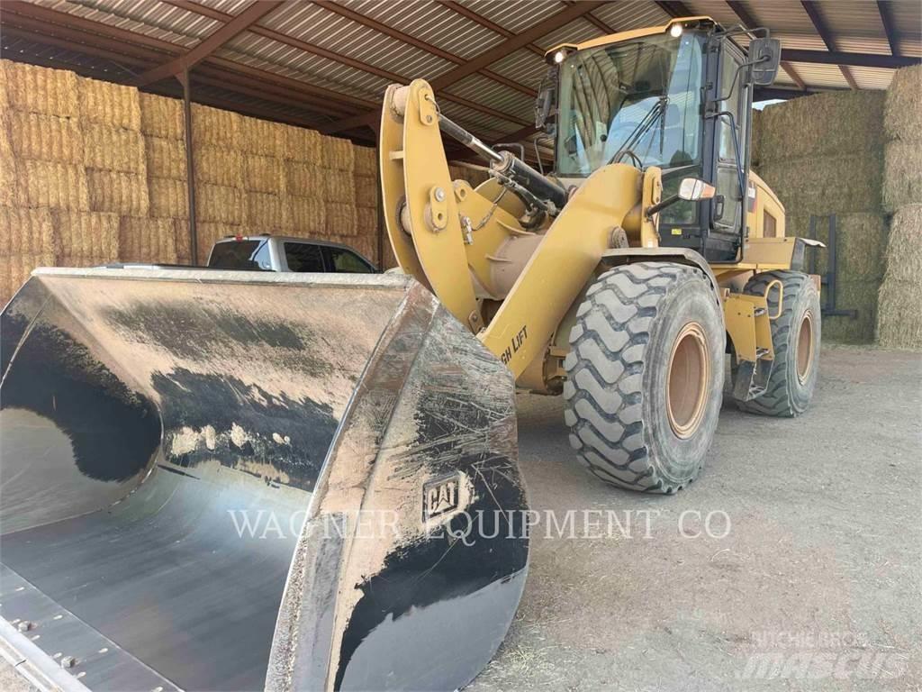 CAT 930M AG HL Gumikerekes homlokrakodók