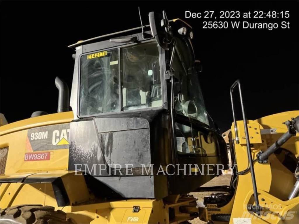 CAT 930M FC Gumikerekes homlokrakodók