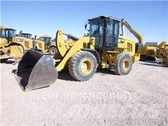 CAT 930M FC Gumikerekes homlokrakodók