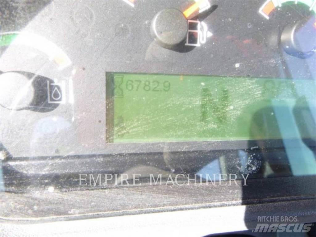 CAT 930M FC Gumikerekes homlokrakodók