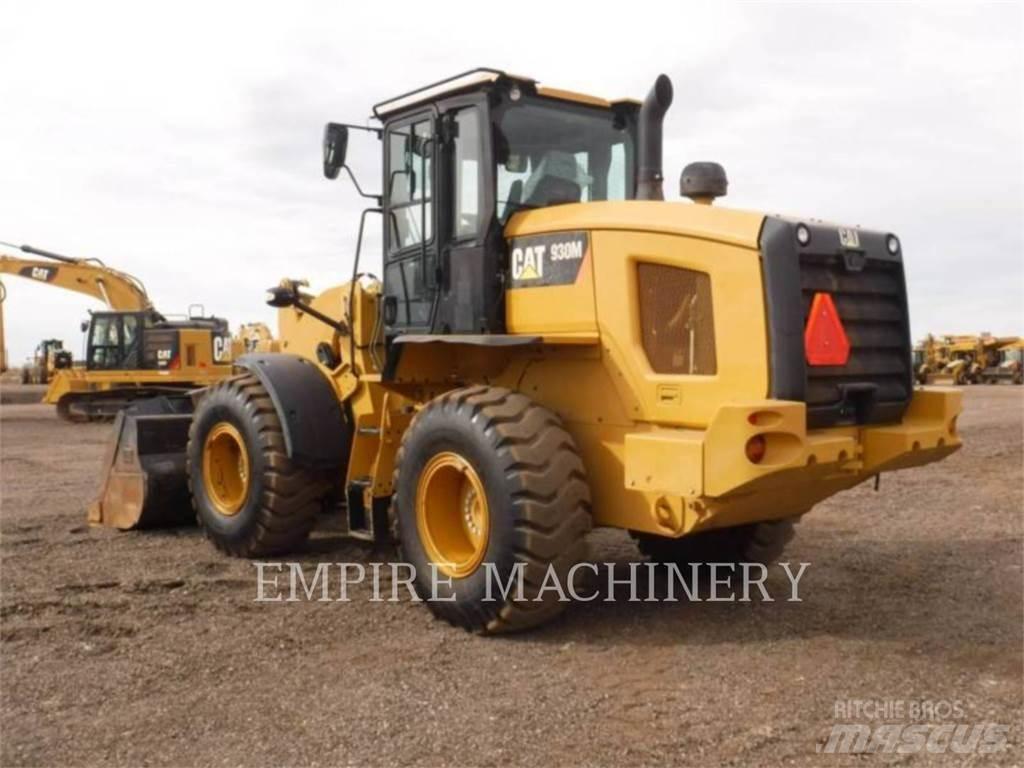 CAT 930M FC Gumikerekes homlokrakodók