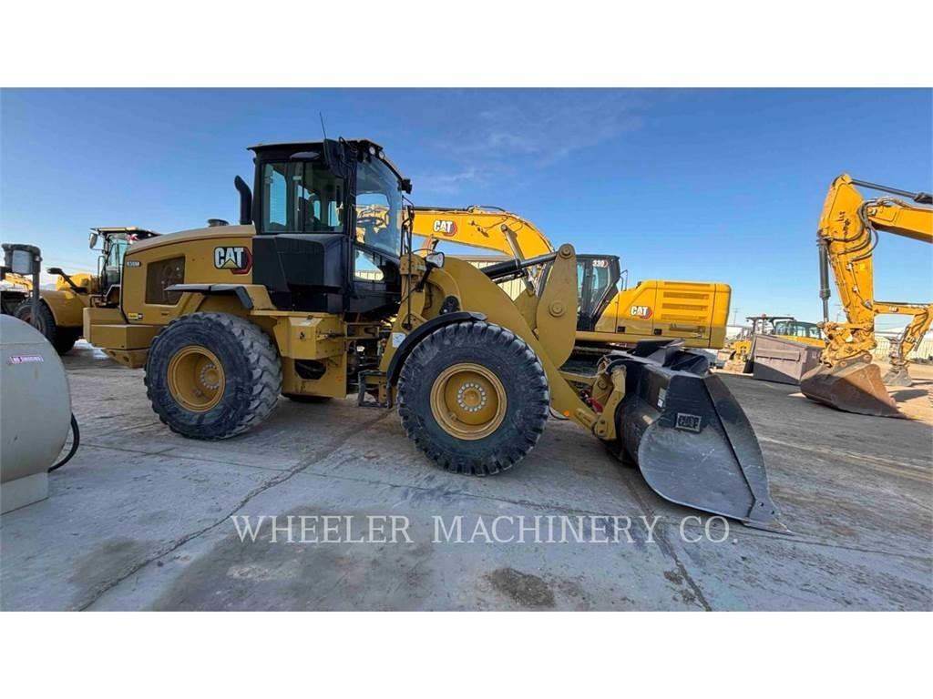 CAT 930M QC Gumikerekes homlokrakodók
