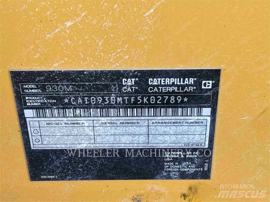 CAT 930M QC Gumikerekes homlokrakodók