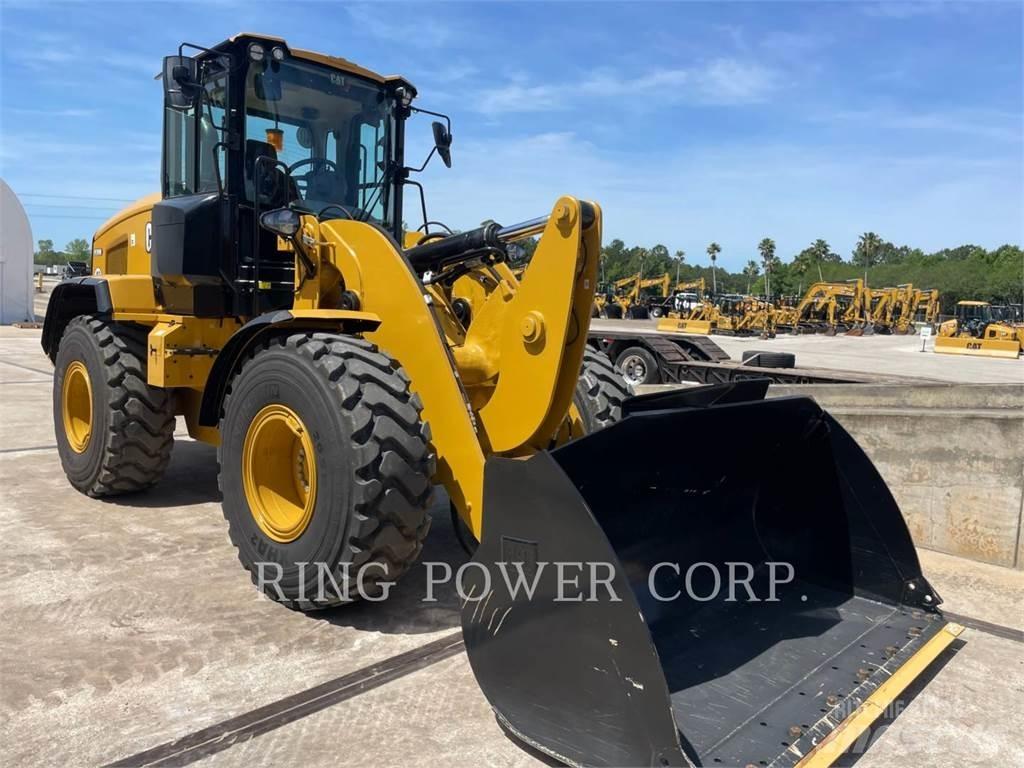 CAT 930MQC Gumikerekes homlokrakodók