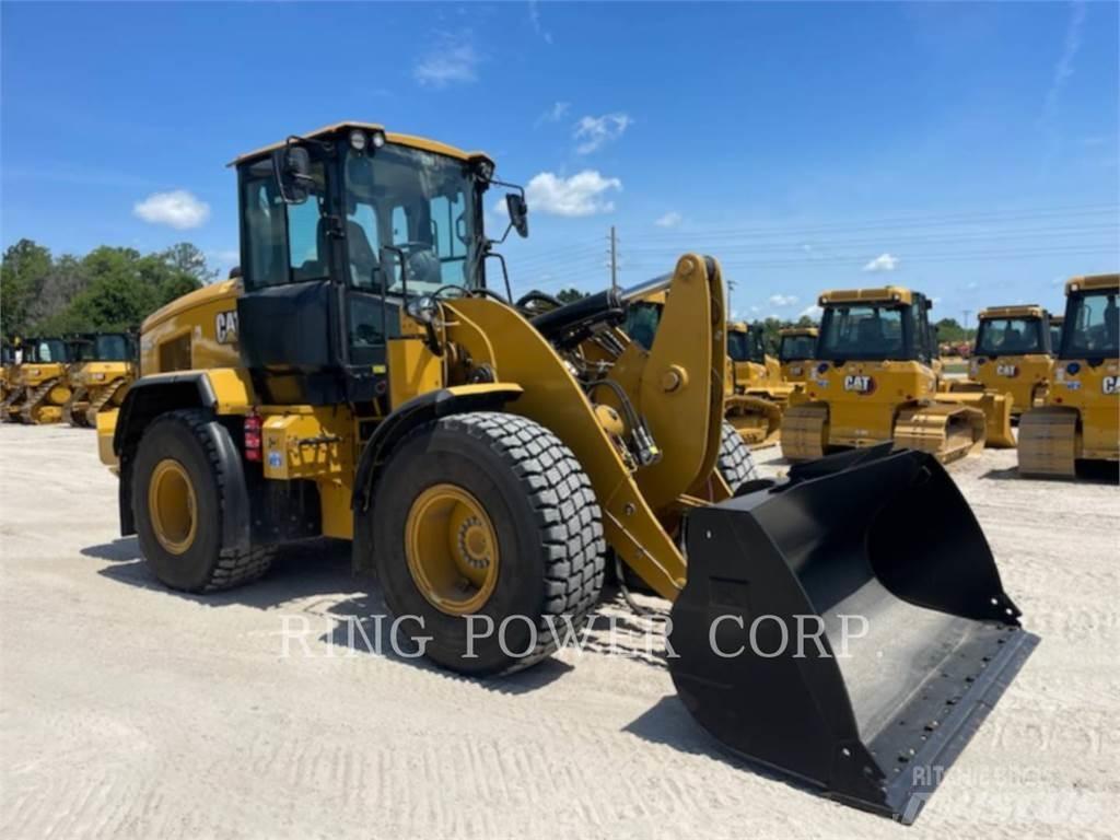 CAT 930MQC3V Gumikerekes homlokrakodók