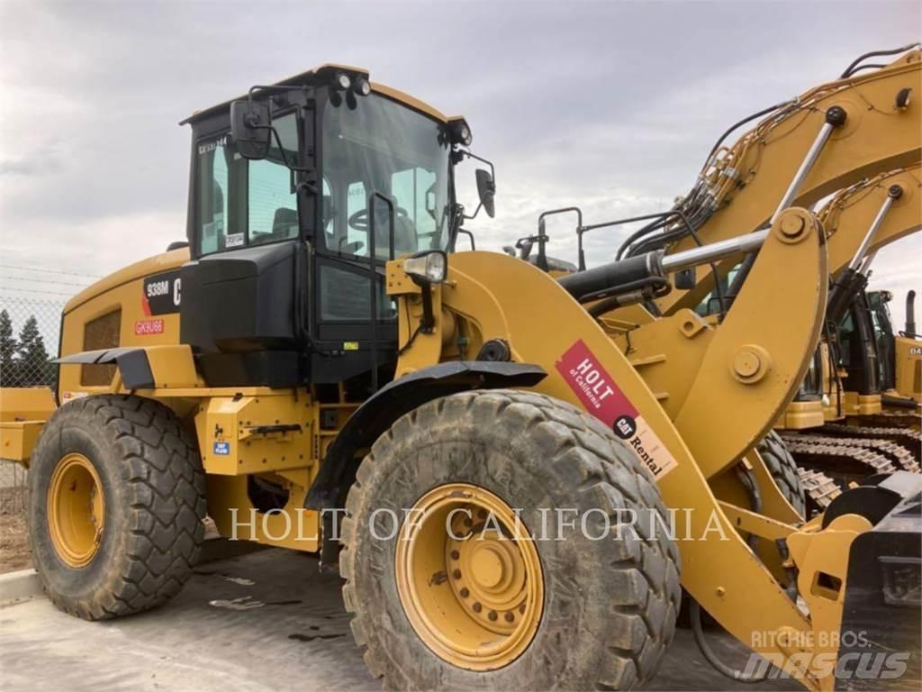 CAT 938 Gumikerekes homlokrakodók