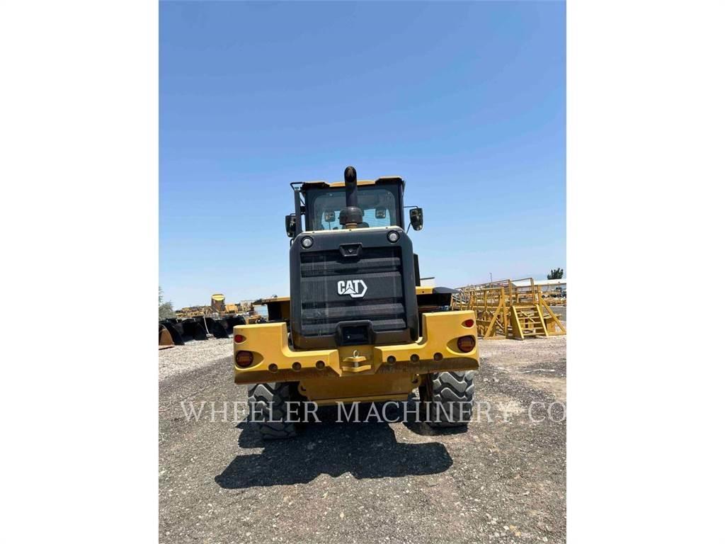 CAT 938 Gumikerekes homlokrakodók