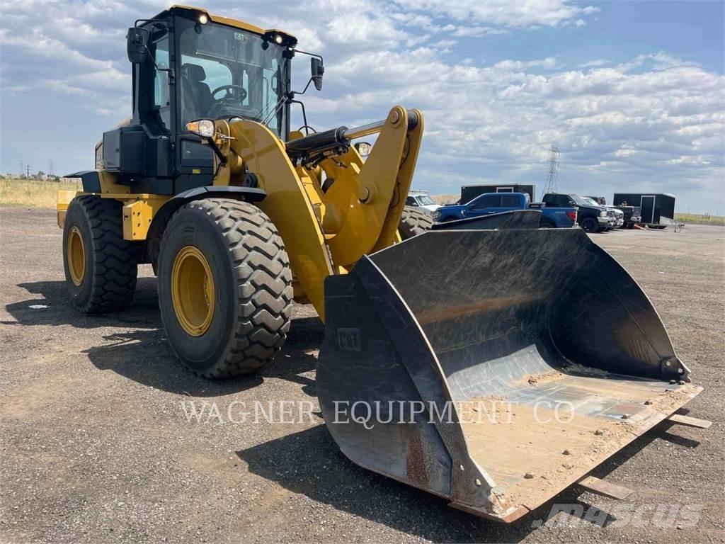 CAT 938 FC Gumikerekes homlokrakodók