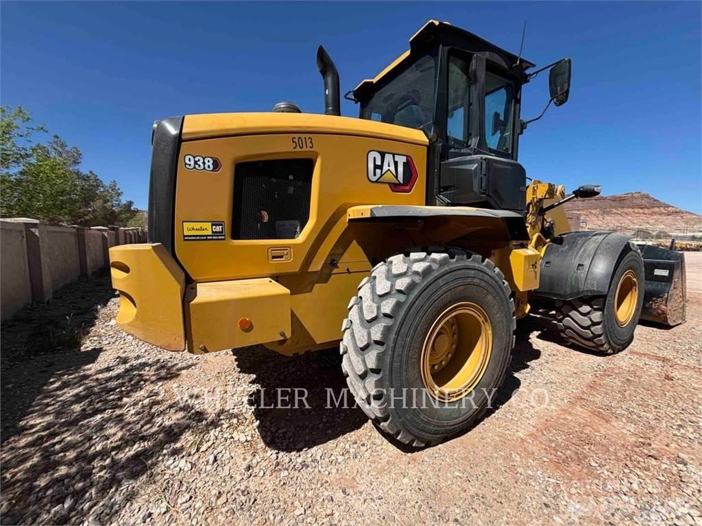 CAT 938 QC Gumikerekes homlokrakodók
