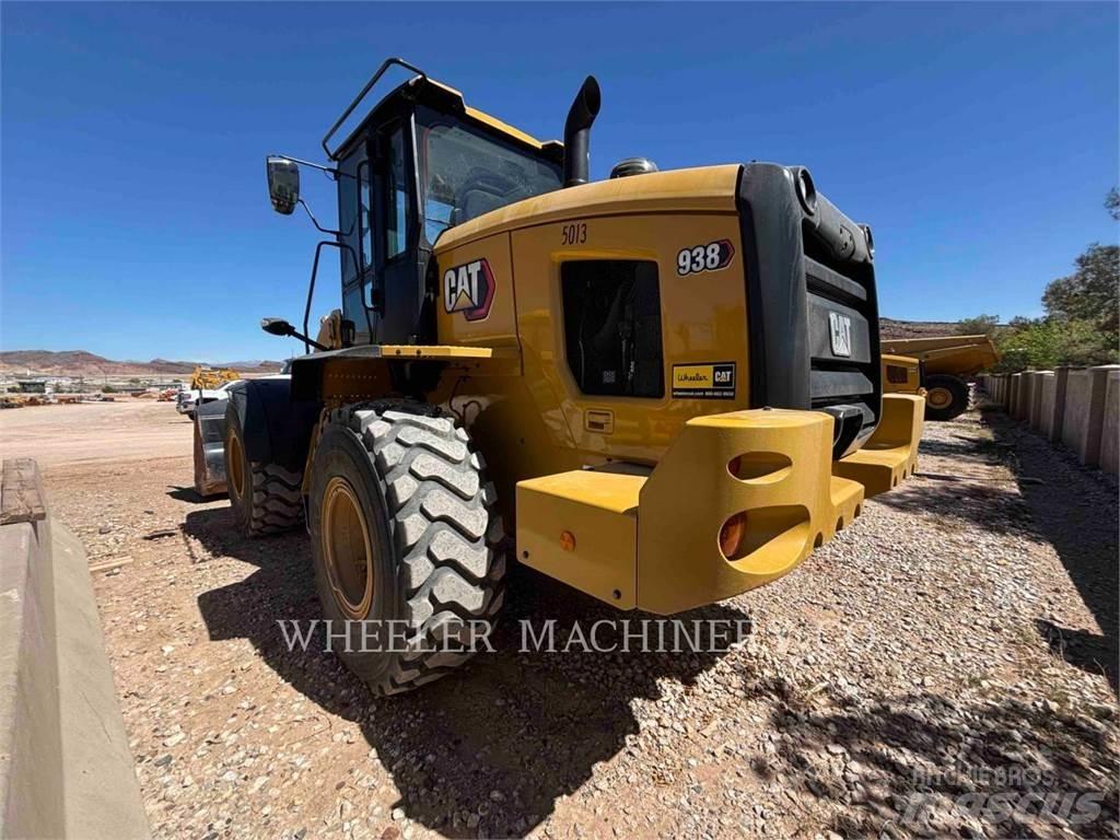 CAT 938 QC Gumikerekes homlokrakodók