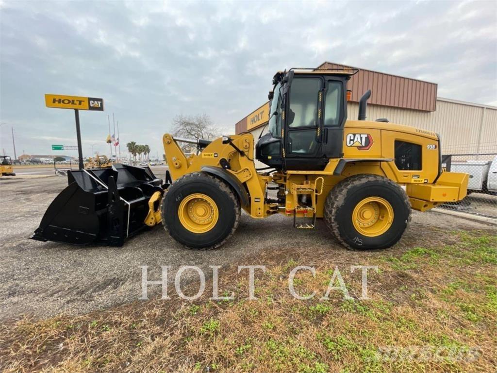 CAT 938 QC Gumikerekes homlokrakodók