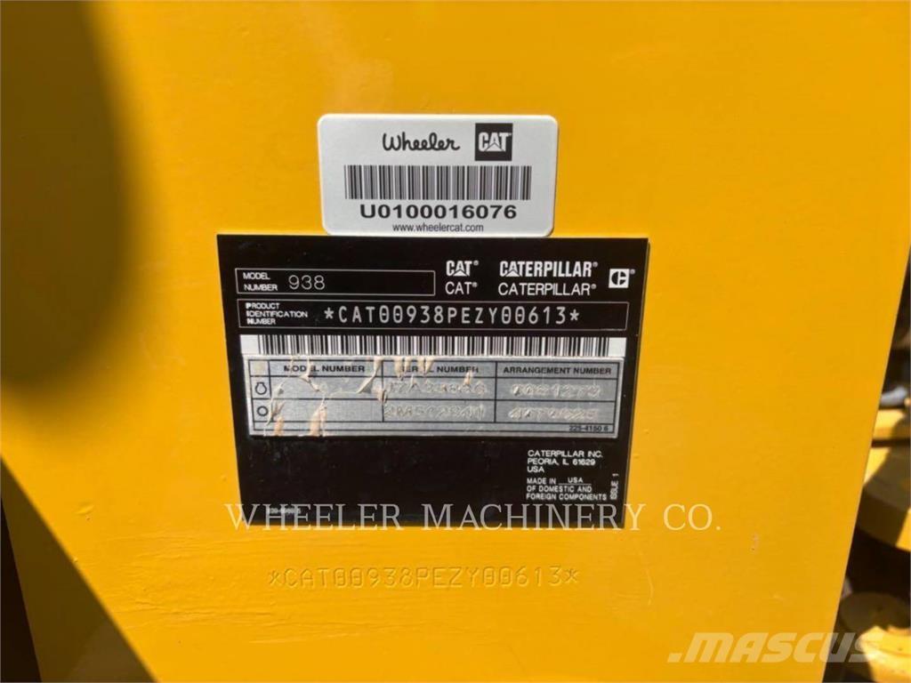 CAT 938 QC Gumikerekes homlokrakodók