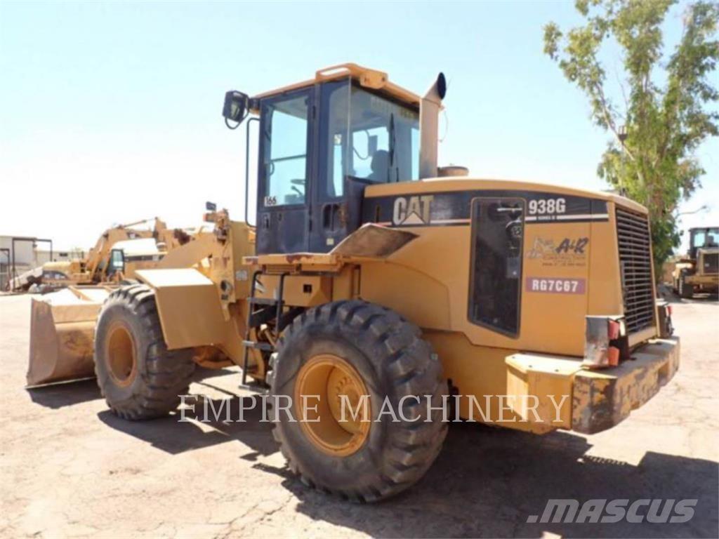 CAT 938G Gumikerekes homlokrakodók