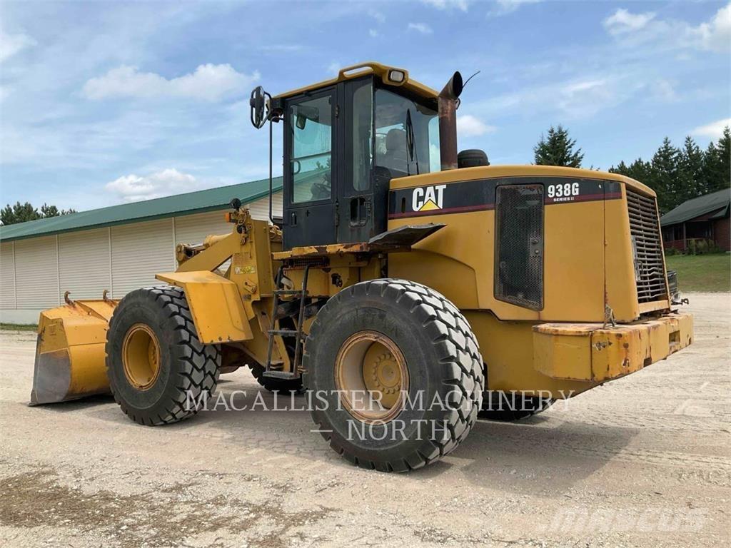 CAT 938G Gumikerekes homlokrakodók