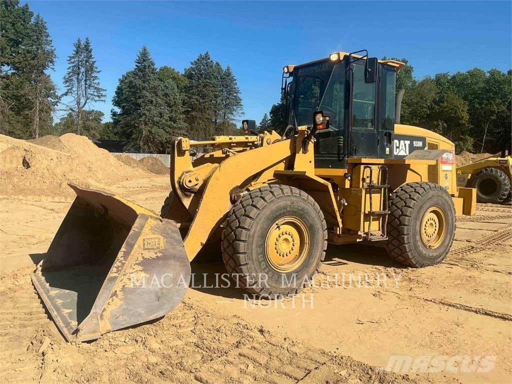 CAT 938H Gumikerekes homlokrakodók