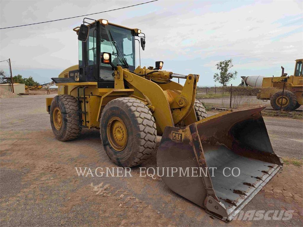 CAT 938H Gumikerekes homlokrakodók