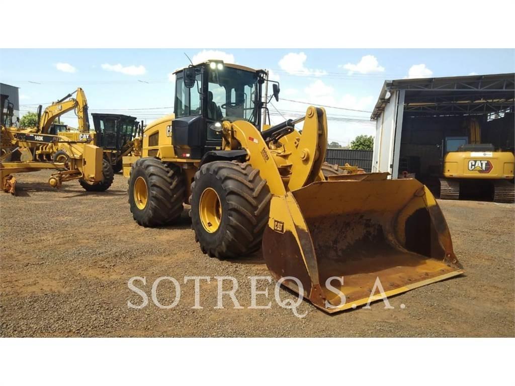 CAT 938K Gumikerekes homlokrakodók