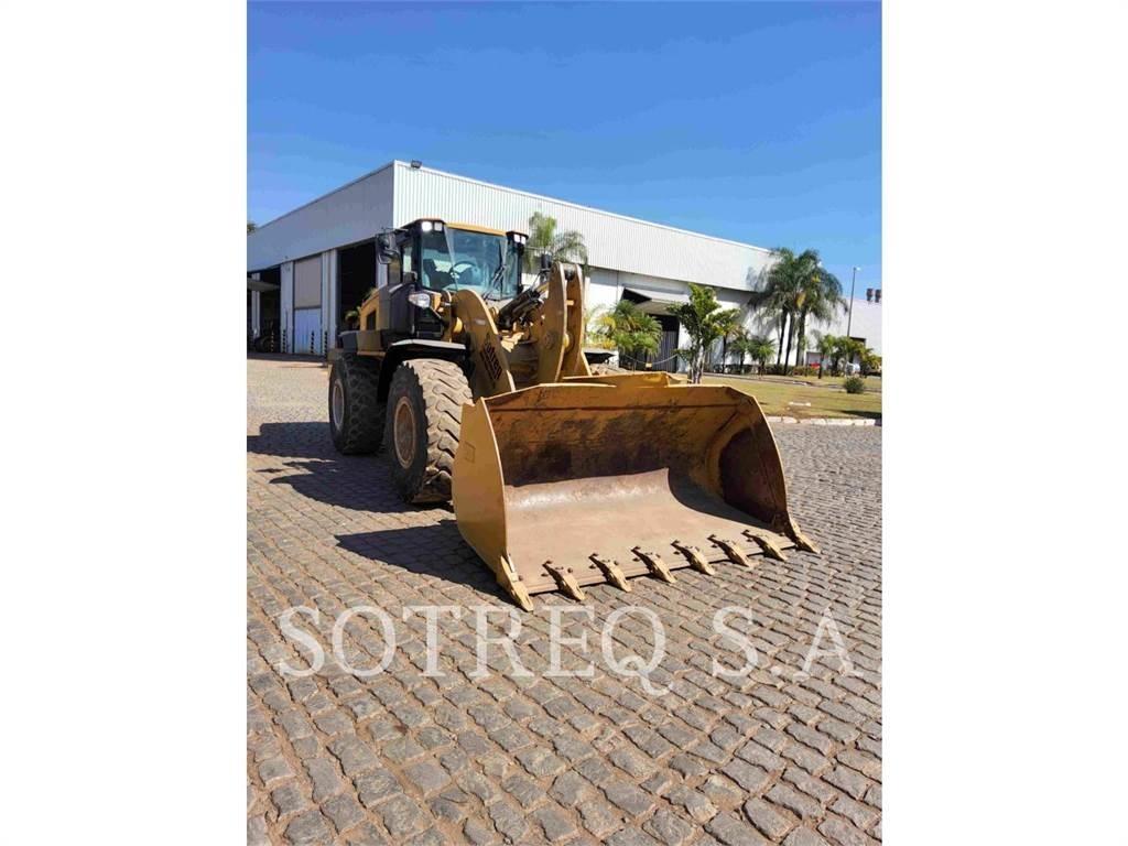 CAT 938K Gumikerekes homlokrakodók