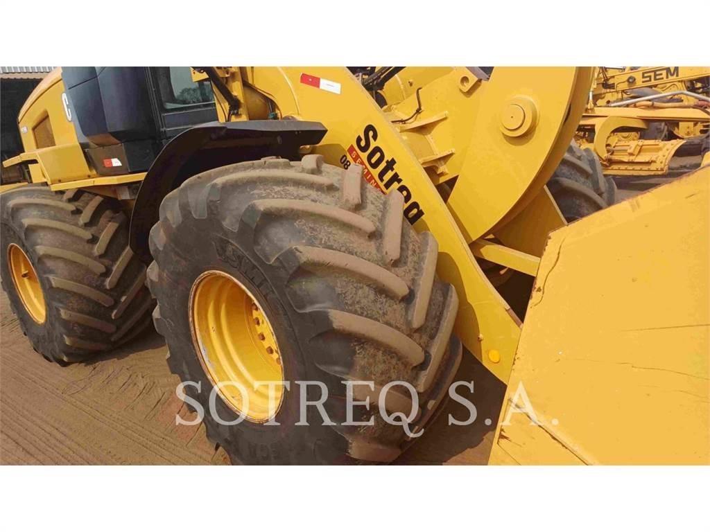 CAT 938K Gumikerekes homlokrakodók
