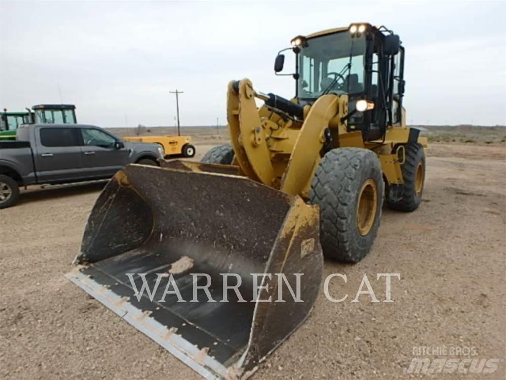 CAT 938K Gumikerekes homlokrakodók