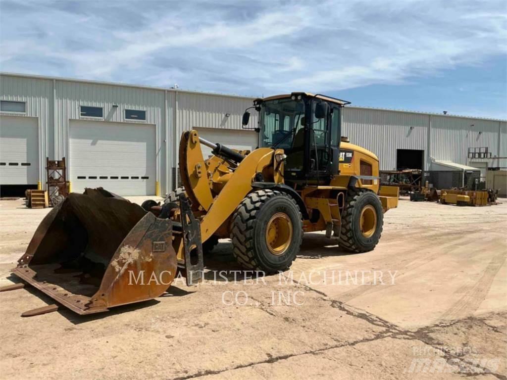 CAT 938K Gumikerekes homlokrakodók