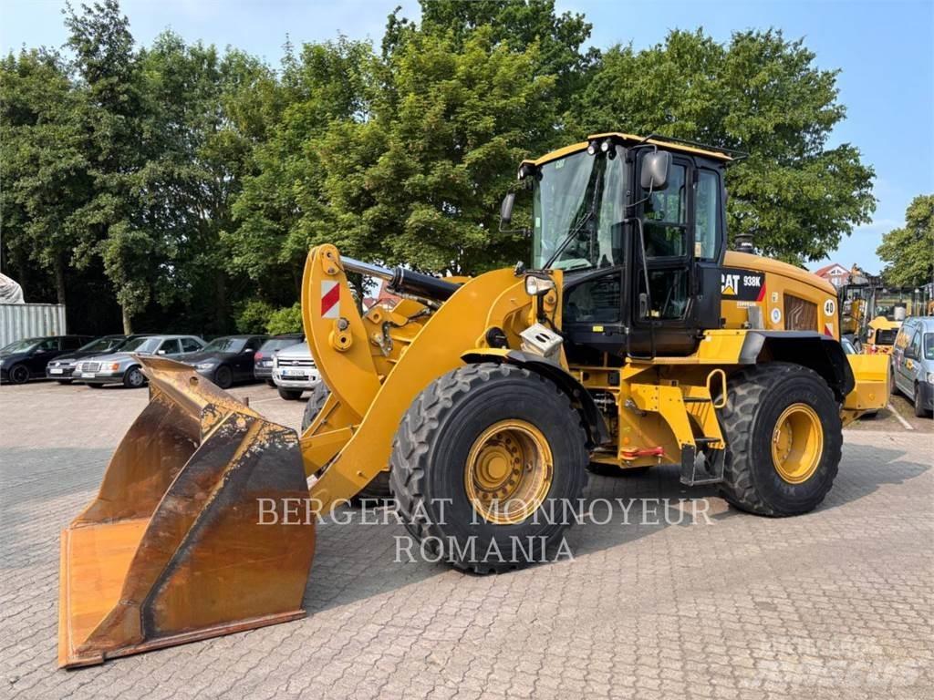 CAT 938K Gumikerekes homlokrakodók