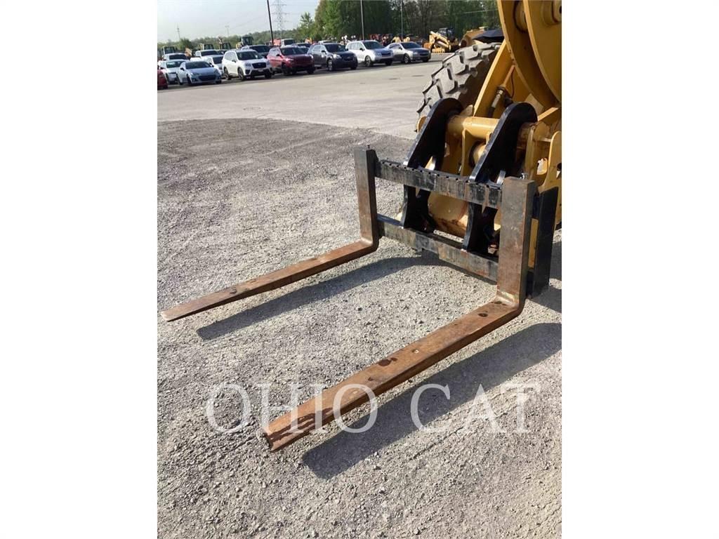 CAT 938M Gumikerekes homlokrakodók