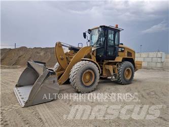CAT 938M Gumikerekes homlokrakodók
