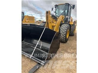 CAT 938M Gumikerekes homlokrakodók