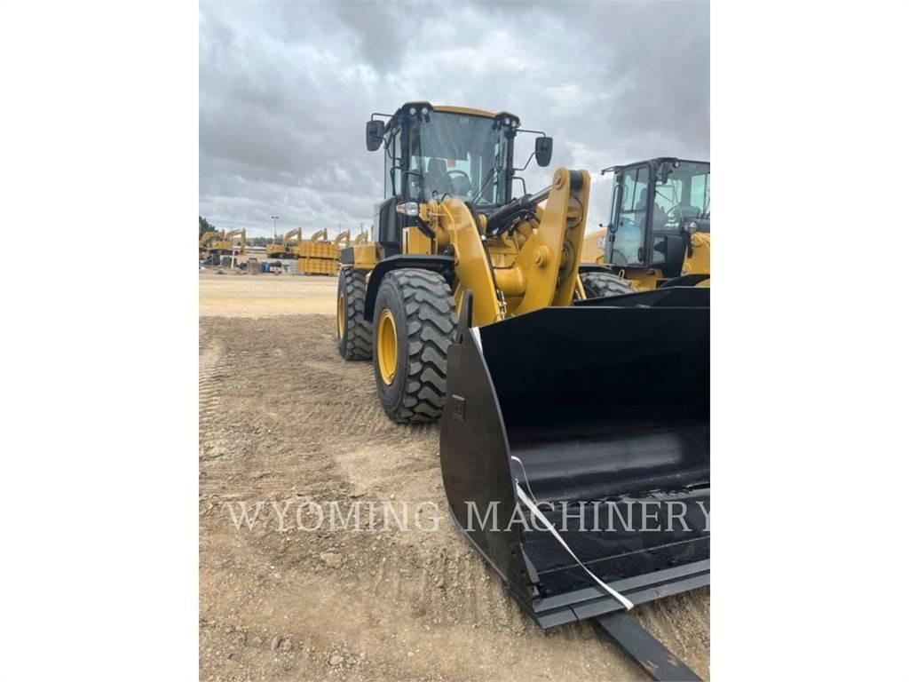 CAT 938M Gumikerekes homlokrakodók