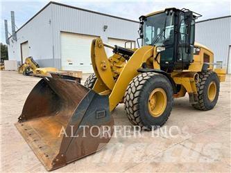 CAT 938M Gumikerekes homlokrakodók