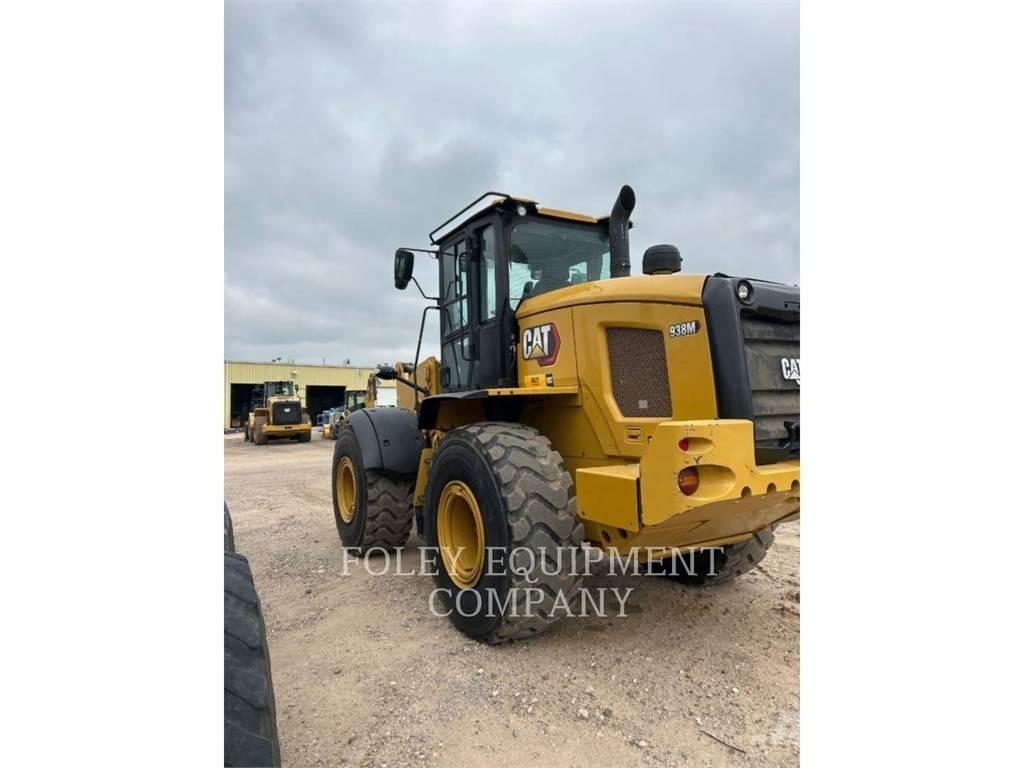 CAT 938M Gumikerekes homlokrakodók