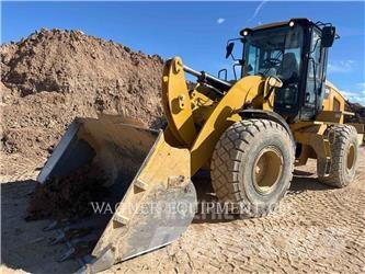 CAT 938M Gumikerekes homlokrakodók